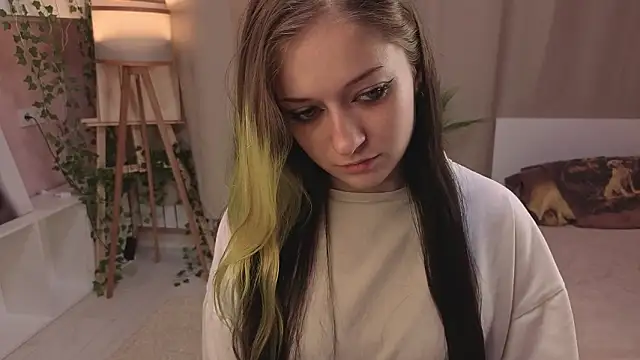 KarriePinilla élő XXX-chatje