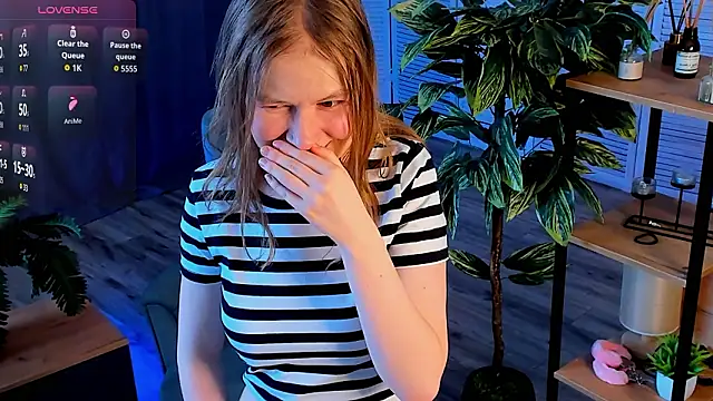 CleliaRostek's Live XXX Chat