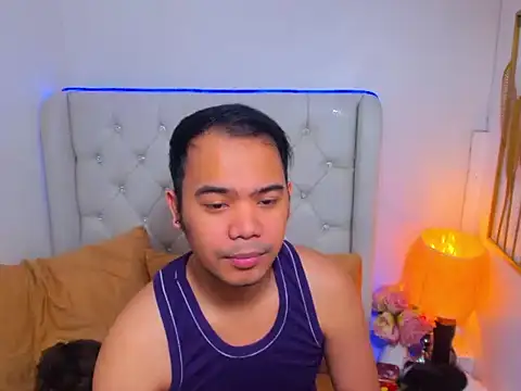 AsianZero Adlı Modelin Canlı XXX Sohbeti