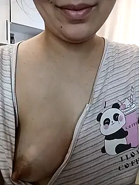 Emi_hot1: απευθείας συνομιλία ΧΧΧ