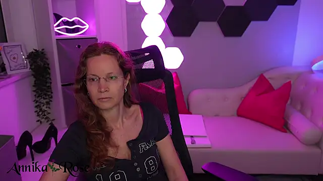 AnnikaRoseのライブXXXチャット