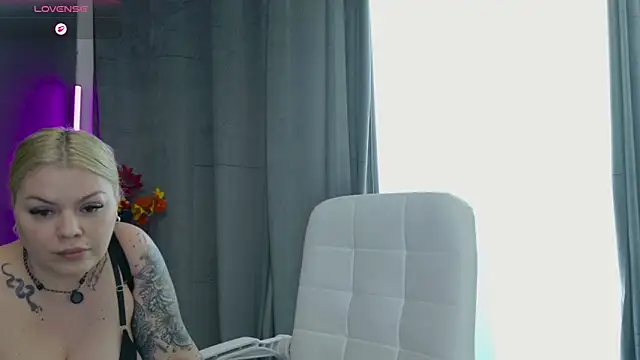 Онлайн чат XXX Issa_Jo