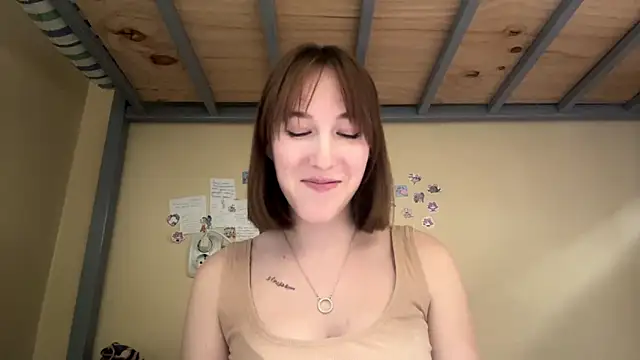 AquilineOrites' Live XXX Chat