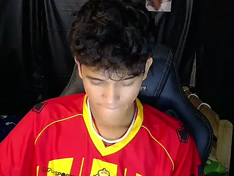 Chat XXX ao vivo de hugekenbigcock