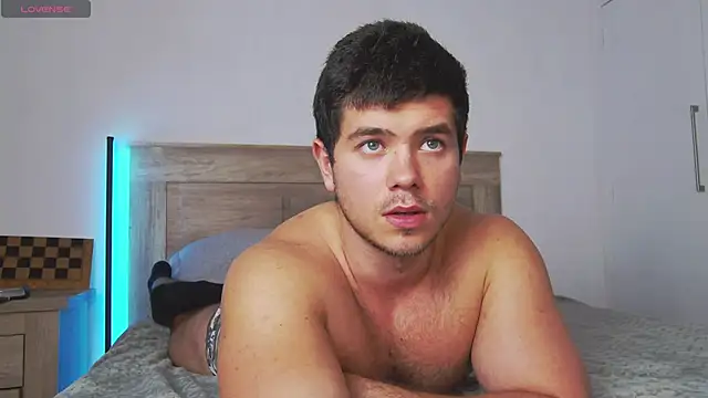 Arilas_ 网络视讯表演