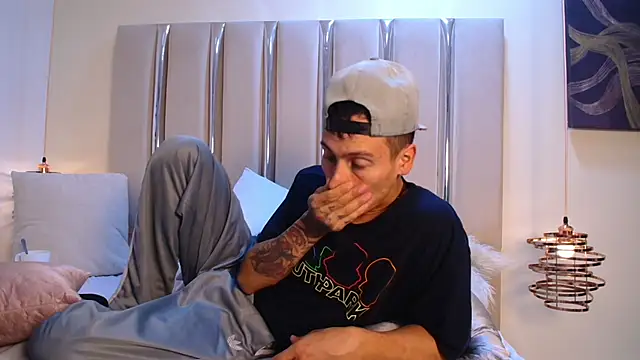 Ethan_Wolfen Webbikameraesitys