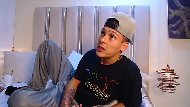 Ethan_Wolfe's Live XXX Chat