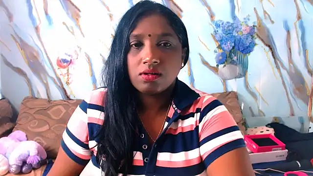 Indian_tracy: онлайн-секс-чат