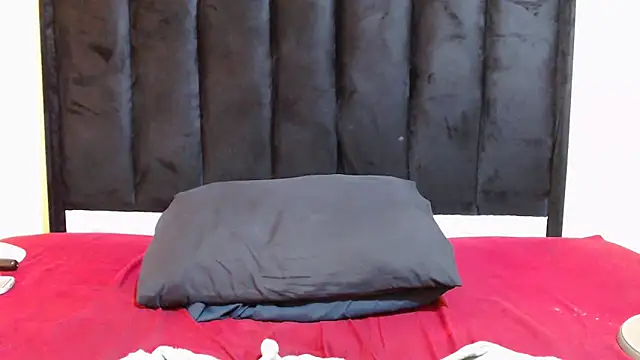 kittykhloe22 live XXX chat