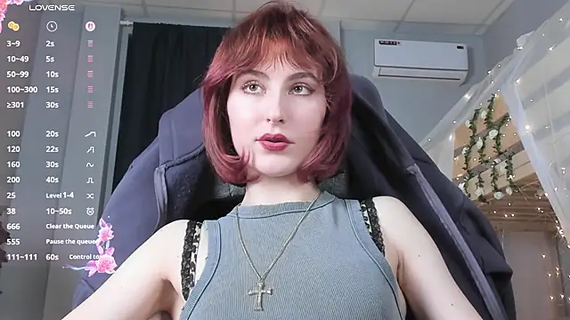 LuxRayin Live XXX chat