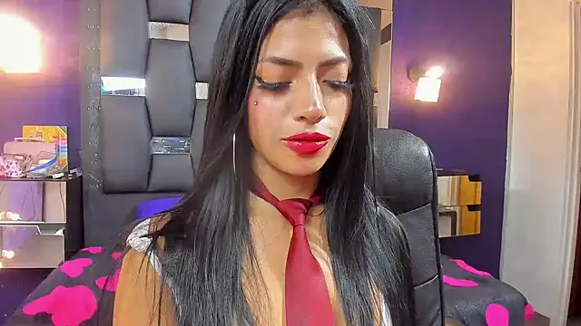 EMYCLARK01 Live XXX-chat