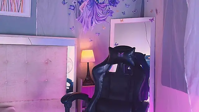 Emily_Castillo_1 élő XXX-chatje