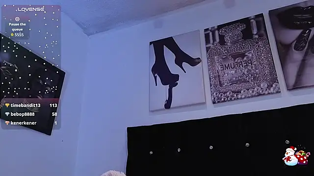 Angel-dragun élő XXX-chatje