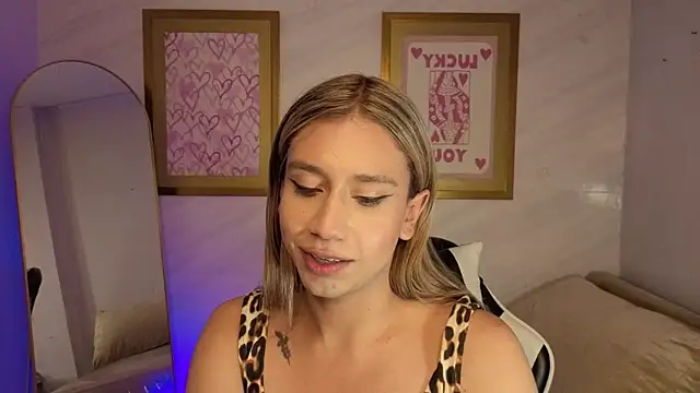 Evy_Luxx_v élő XXX-chatje