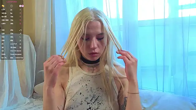 Chatroom XXX en direct de SimonaKaroly