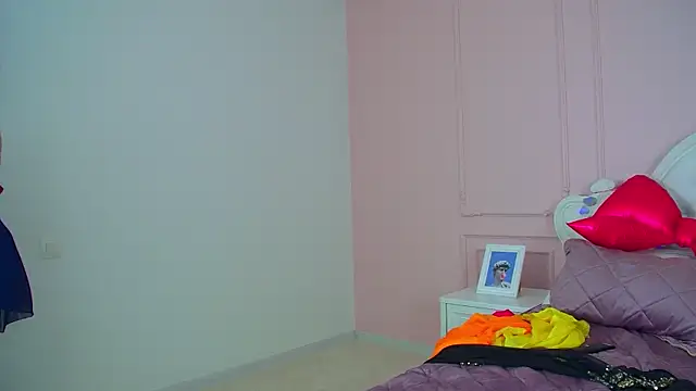 Chatroom XXX en direct de ElinaBellucci