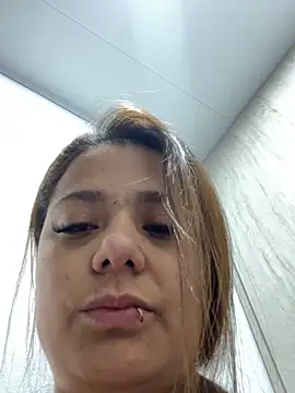 Pretty__Milf webkamerás műsora