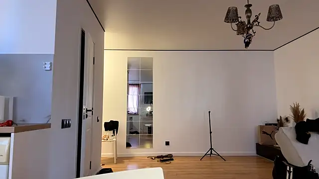 DeltaNorwoode élő XXX-chatje