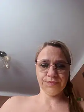 Chat XXX en directo de BLONDKICIA1