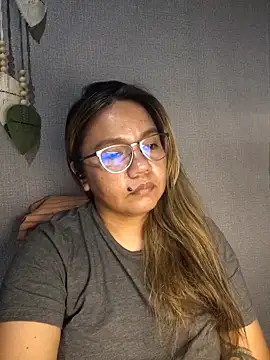 ambersmile Adlı Modelin Canlı XXX Sohbeti