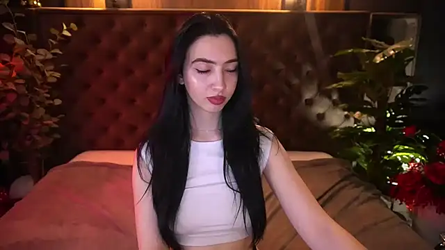 WildKittenX_'s Live XXX Chat