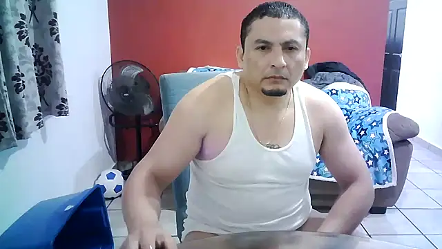 Benjacabo's Live XXX Chat