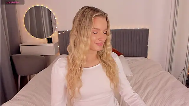 CassieRayss Chat XXX in diretta