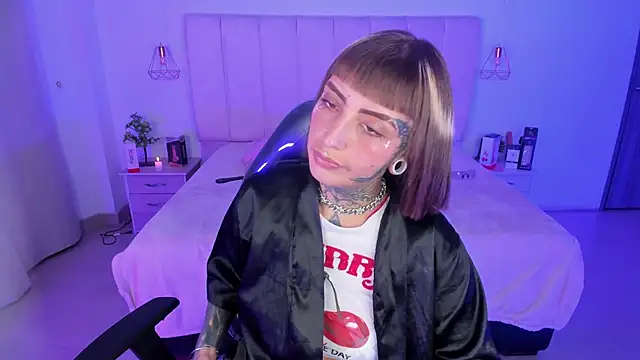 Gyal_8_のライブXXXチャット