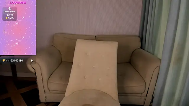 Stefany_OracleのライブXXXチャット