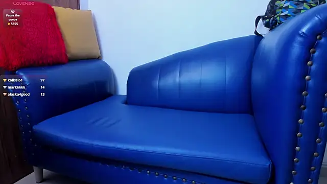 Mature_SkinnyのライブXXXチャット