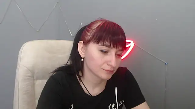 NinaFlawlees' Webcam Show