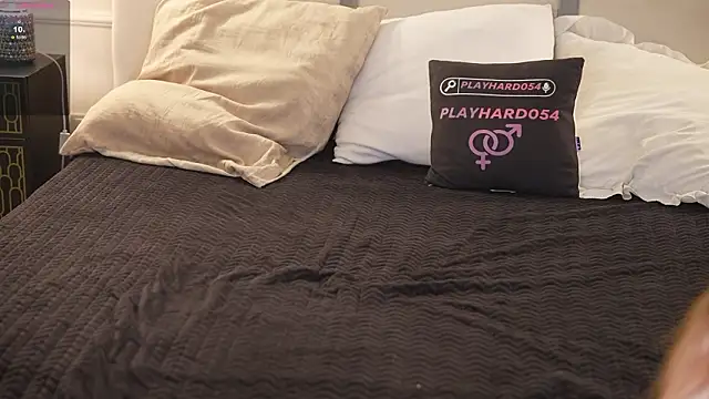 Chatroom XXX en direct de Jasmine_Flow