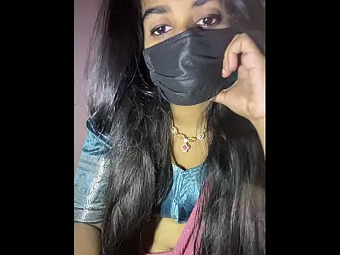 XXX chat uživo modela umairahaasan_1