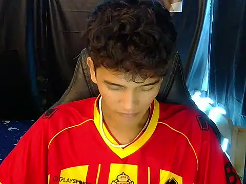 hugekenbigcock Live XXX Chat