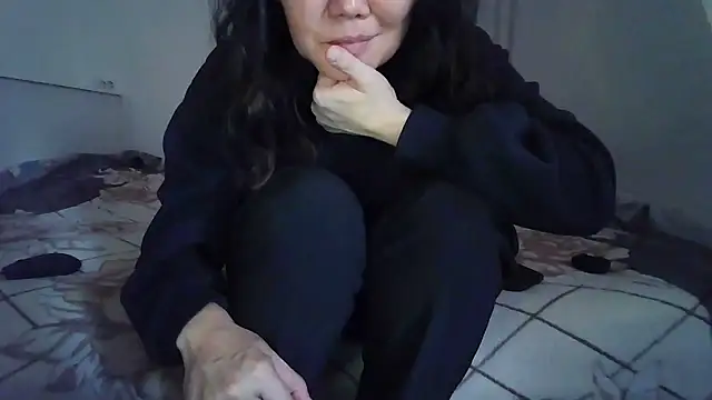 XXX chat uživo modela sakuradelreina