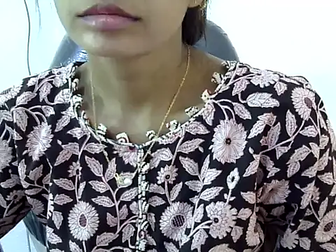 XXX chat uživo modela Kulsum_S