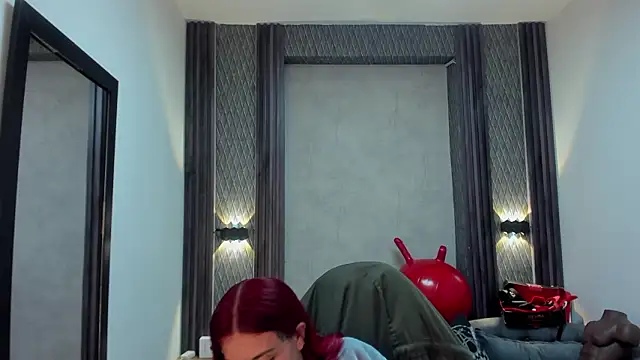 selene_red_n Live XXX chat