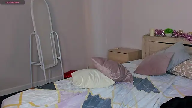 Lauraaa_Smithn Live XXX chat