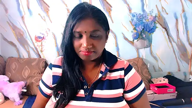 Indian_tracy: онлайн-секс-чат