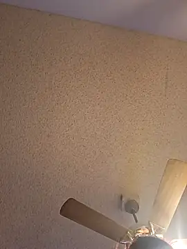 Erotic_nayma Adlı Modelin Canlı XXX Sohbeti