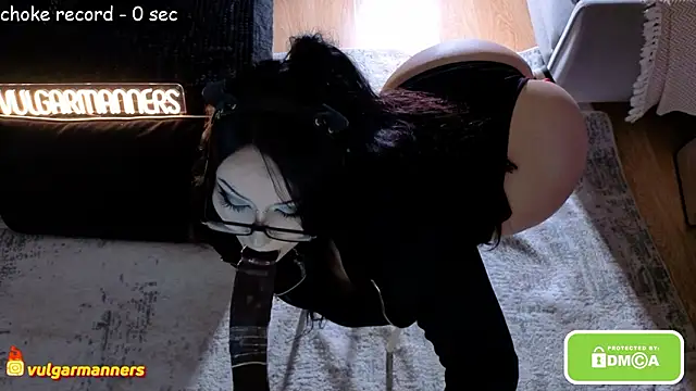 vulagarmanners_ élő XXX-chatje