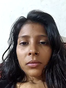 Nilu_XXX Adlı Modelin Canlı XXX Sohbeti