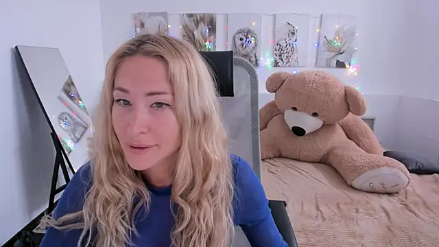 AstraMonroe's Live XXX Chat