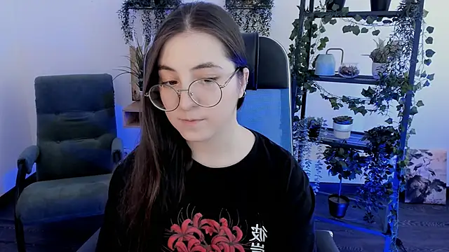 VirtuallVoyant Chat XXX live