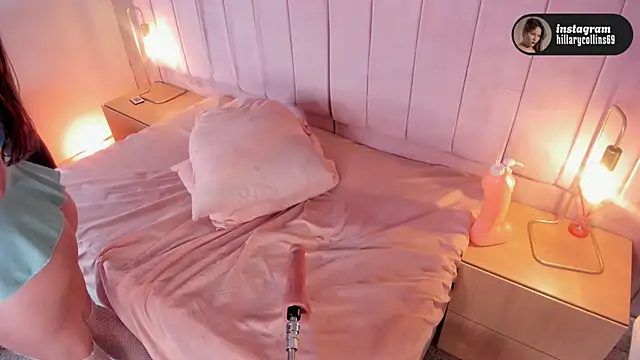 Hillary_Collins1 Live XXX-Chat