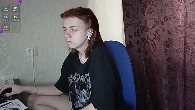 IleanaPishko's Live XXX Chat