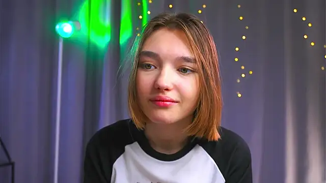 Leyla_crsh élő XXX-chatje