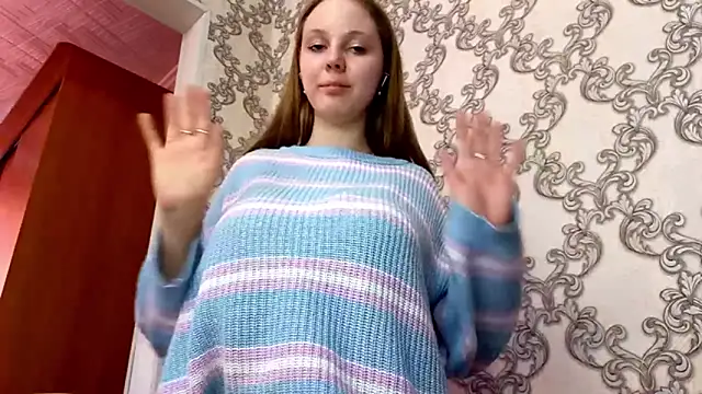 VictoriaDeese Adlı Modelin Canlı XXX Sohbeti