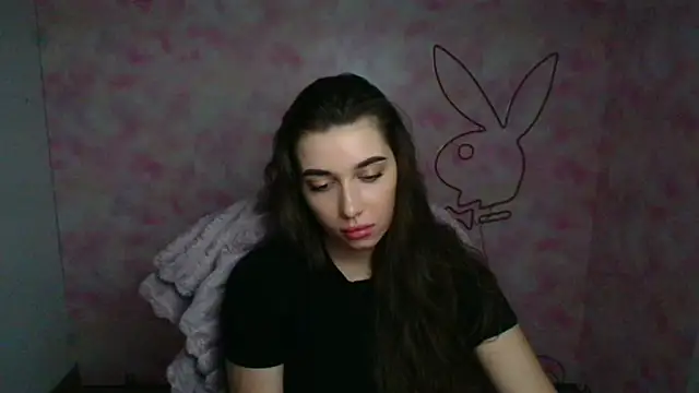 NikaMystic Adlı Modelin Canlı XXX Sohbeti