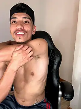 Онлайн чат XXX AndyRush__